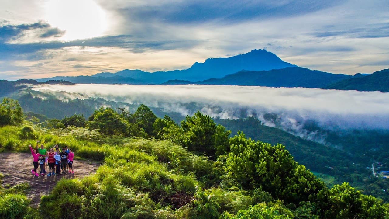 Amazing Borneo Tours & Events Sdn Bhd (Malaysia HQ) team building