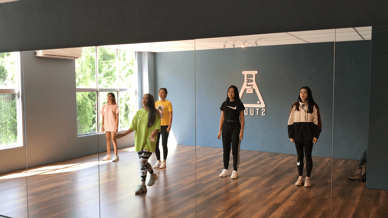 Dance Lab Studio 街舞坊 team building