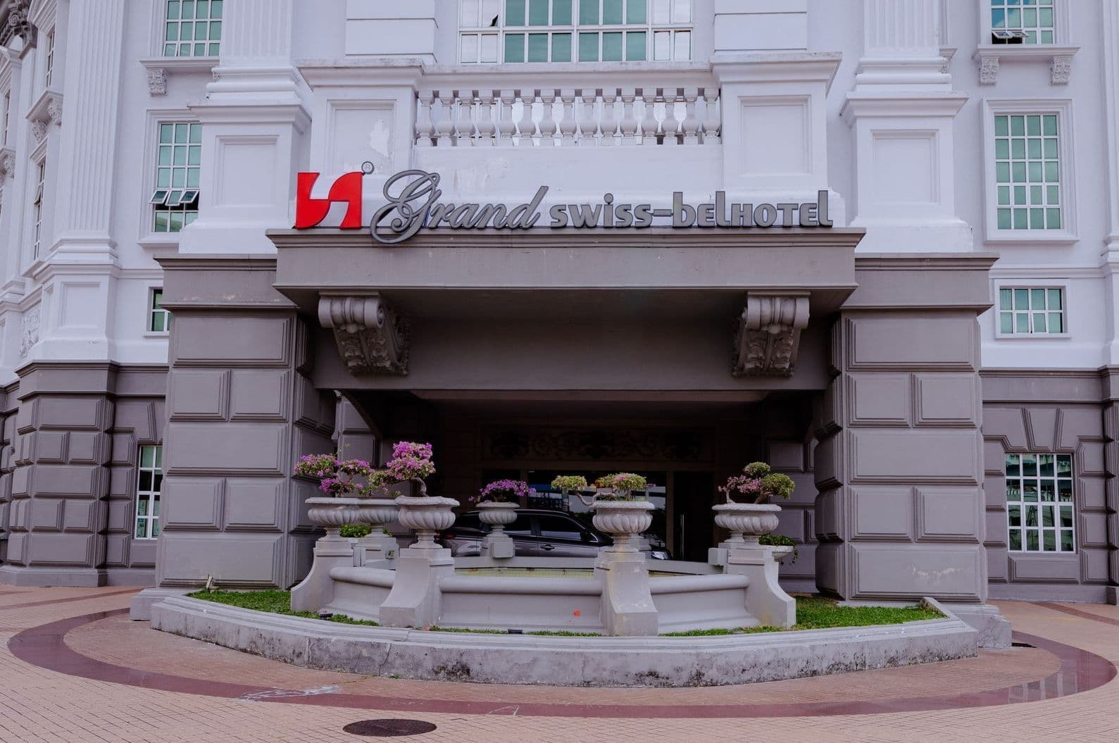 Grand Swiss-Belhotel Melaka team building