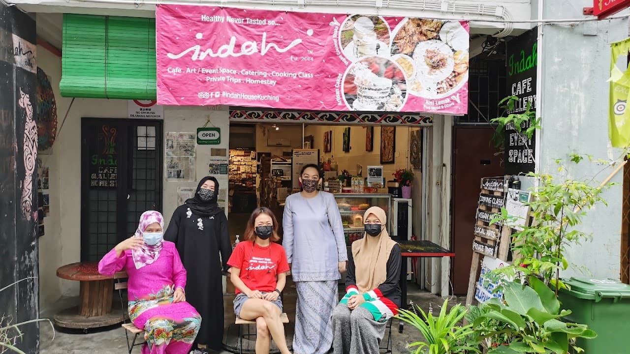 Indah Cafe. Art & Event Space. Cooking Class team building
