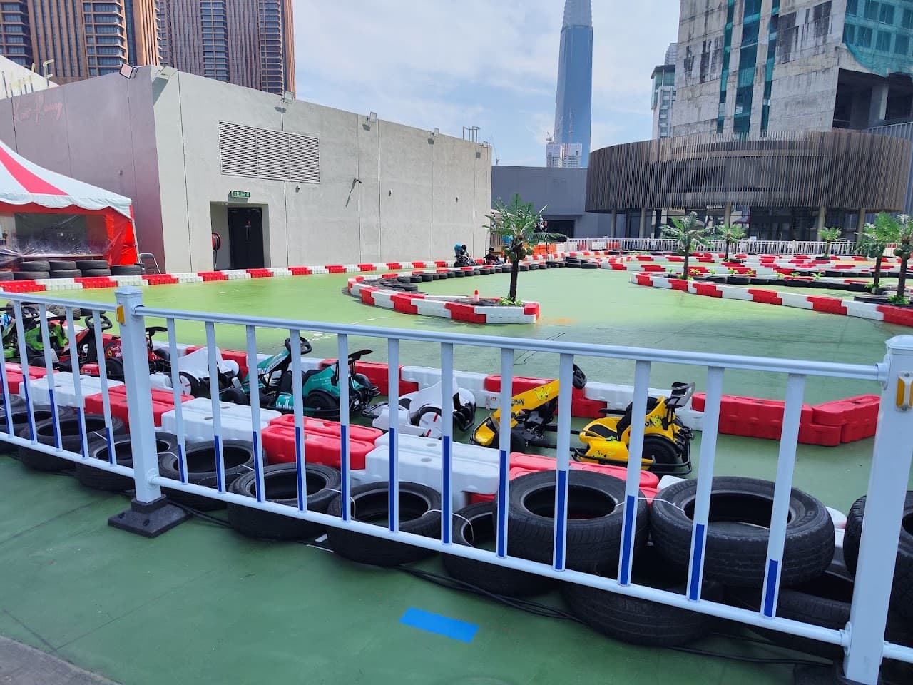 Lalaspeed E Kart Raceway team building
