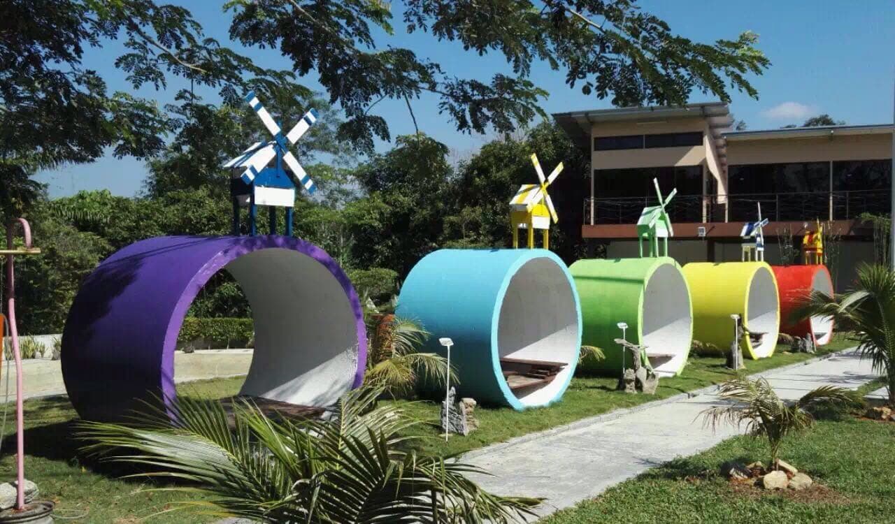 MonQ Land Resort team building