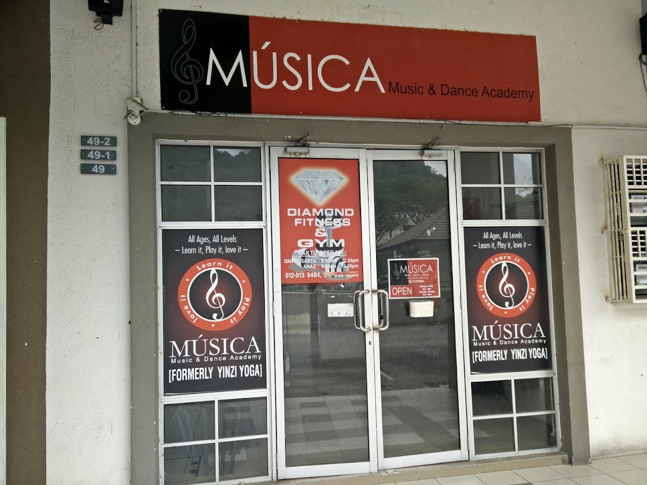 MUSICA Music & Dance Academy team building