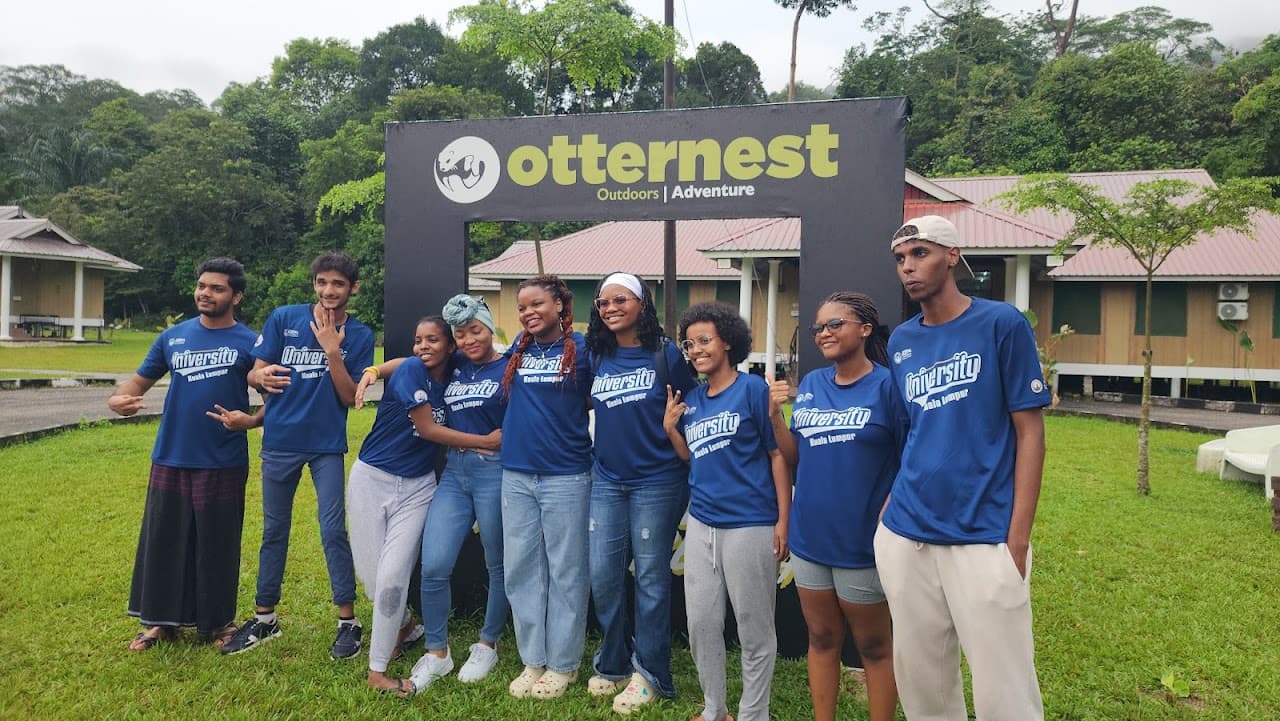 OTTERNEST CAMP team building