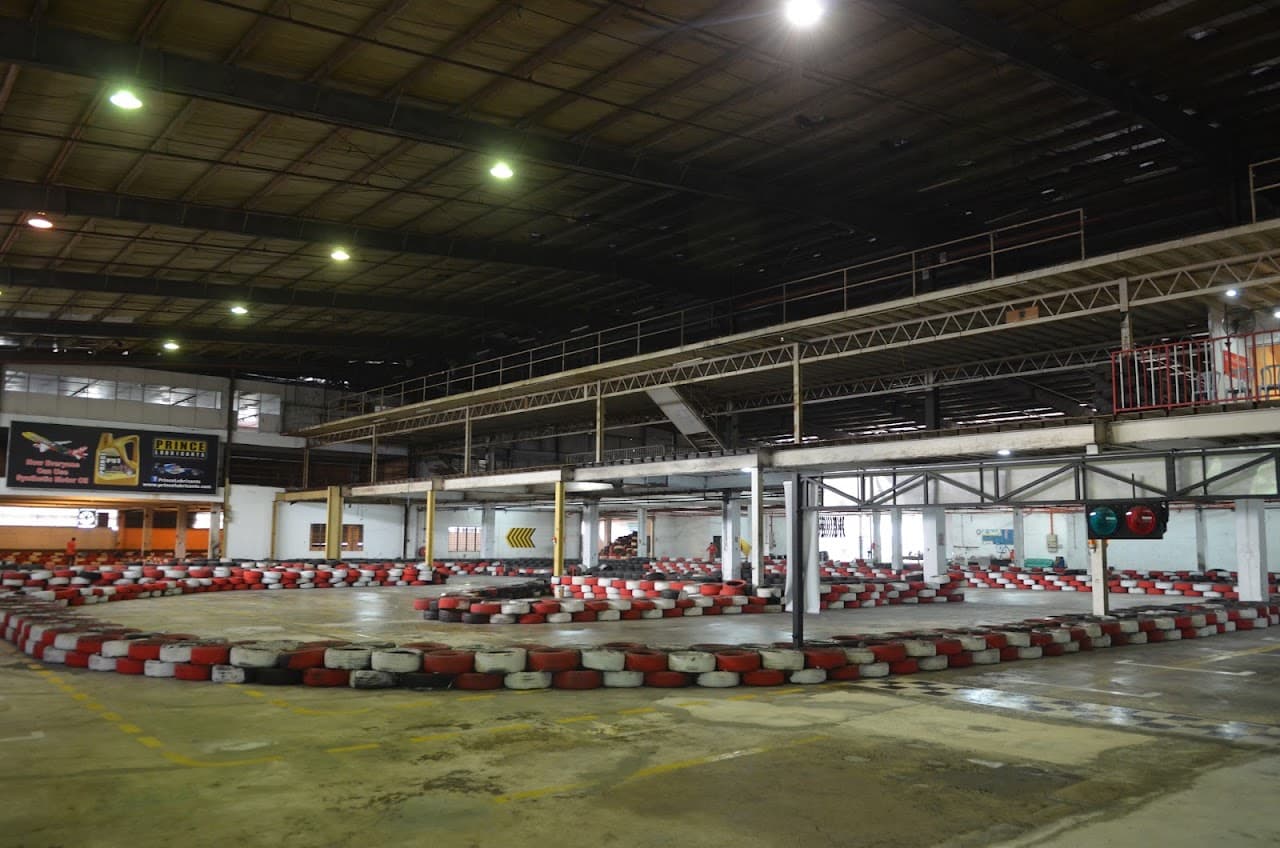 Superkart Indoor Karting team building